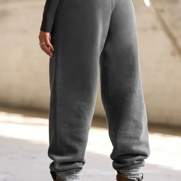 Joah Brown Oversized Jogger (XS/SM) and zip hoodie (OS)-Washed Black - Picture 8 of 13